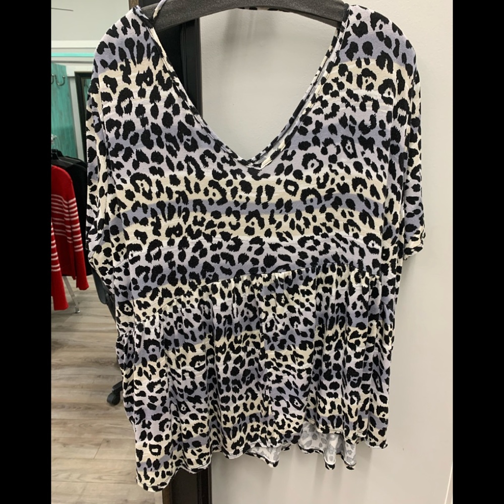 Leopard print plus size babydoll top